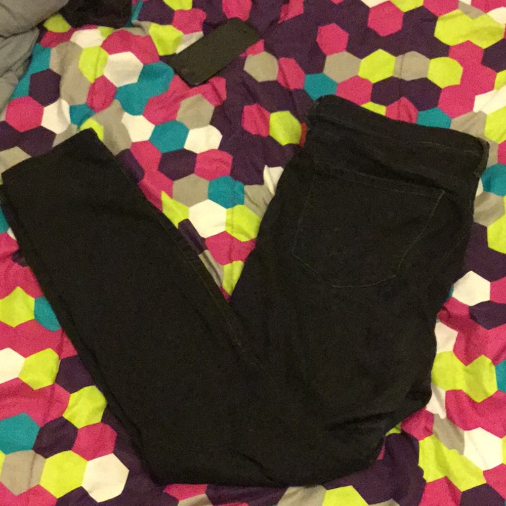 ❗️Old Navy Rockstar mid-rise jeans❗️